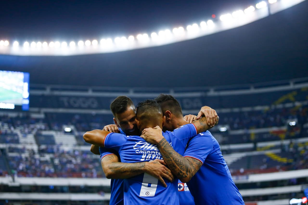 Cruz Azul sufrió más de lo esperado, pero sumó un triunfo crucial para acariciar la Liguilla con 26 puntos. Su próximo juego será contra Lobos BUAP como visitante.