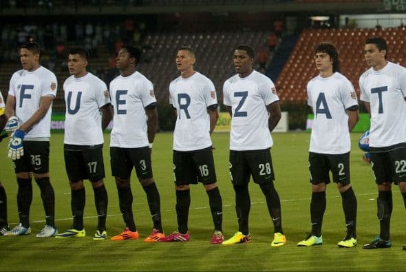 El Atlético Nacional de Colombia se unió a las muestras de apoyo al jugador.