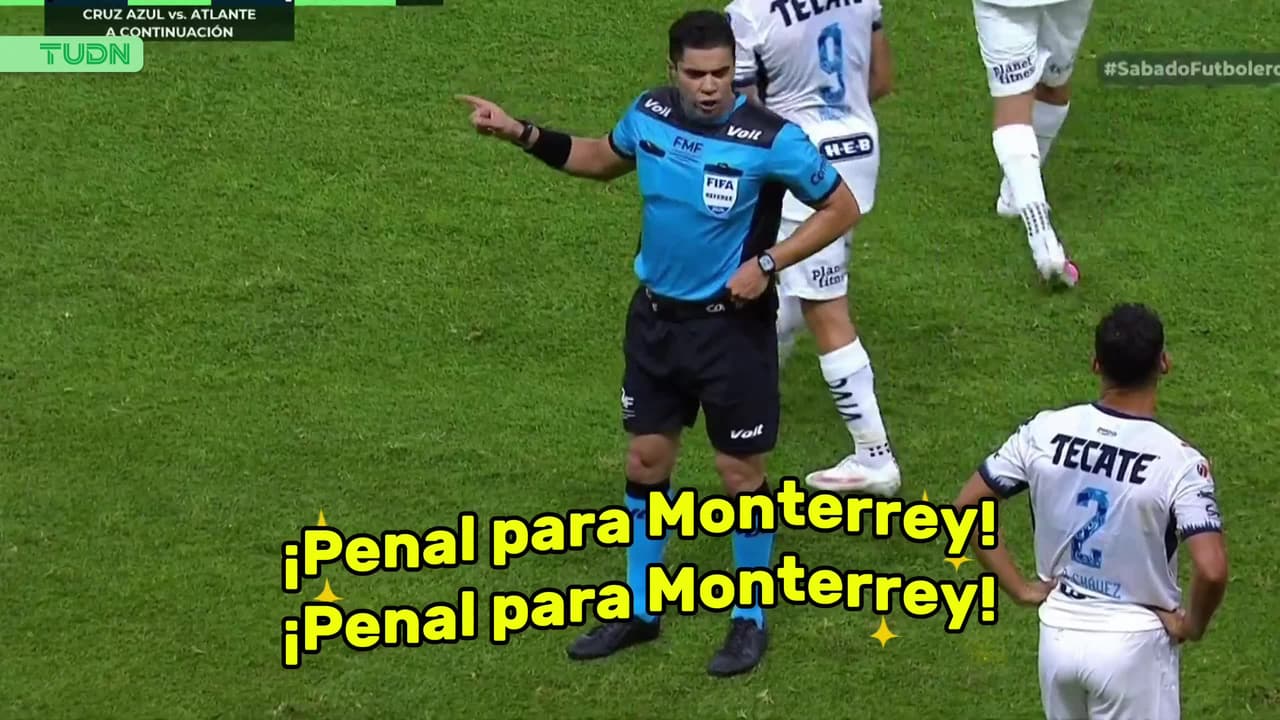 ¡Penal para el Monterrey! El árbitro no duda y señala la pena máxima