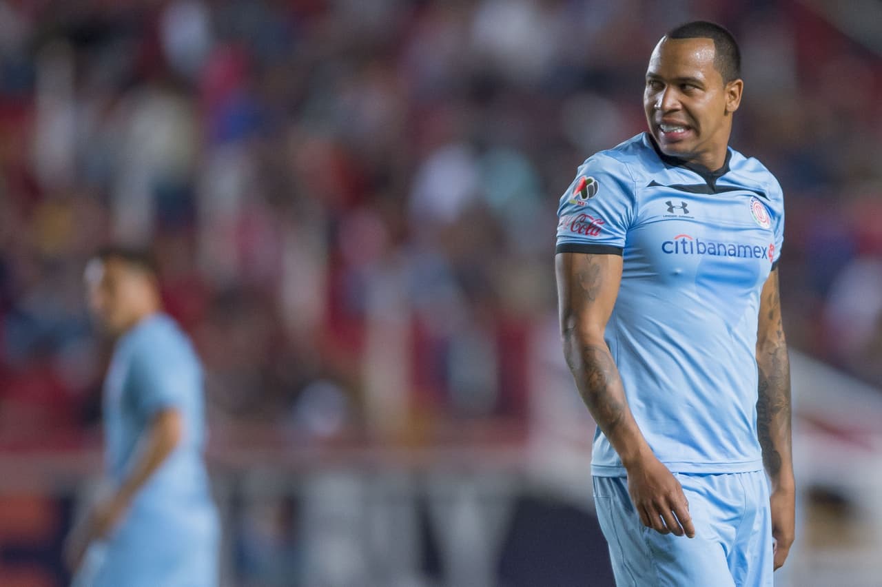 Necaxa inició ganando con el tanto de Mauro Quiroga pero Toluca igualó gracias a la aparición de Emmanuel Gigliotti. Con el empate, Los Rayos se mantienen en 5º y los Diablos Rojos en 16to. lugar.