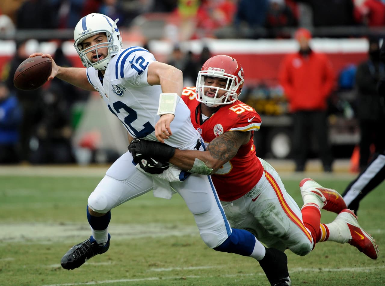 KANSAS CITY CHIEFS No están en Playoffs desde la temporada 2013 cuando perdieron un espectacular partido ante los Indianapolis Colts por pizarra de 45 – 44. El coach Andy Reid cumple su tercera temporada al frente de los Chiefs, segunda vez que los lleva a playoffs.