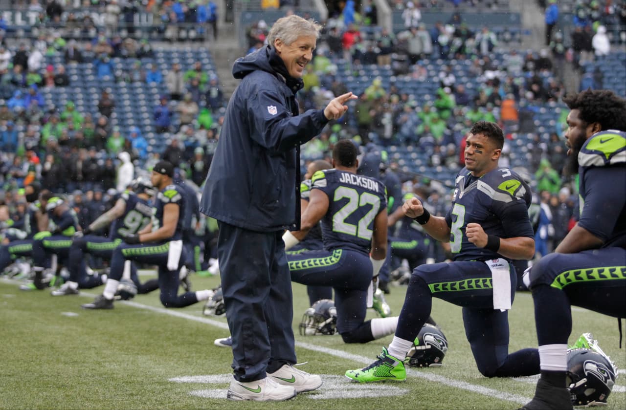 SEATTLE SEAHAWKS Pete Carroll tiene a los Seahawks en postemporada por 4º. año consecutivo, busca su tercer título al hilo de la Conferencia Nacional algo que nadie ha conseguido en la historia. En consecuencia sería su tercer viaje al hilo al Super Bowl, algo que solo Miami y Buffalo han logrado.