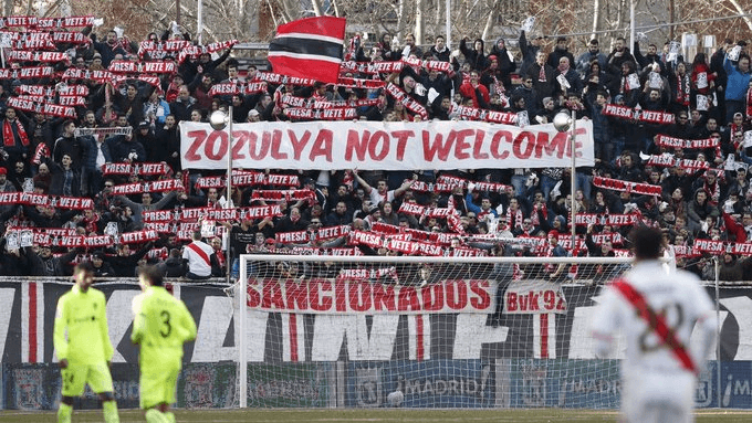 Se suspende partido entre Albacete y Rayo por cánticos increpantes a Zozulya