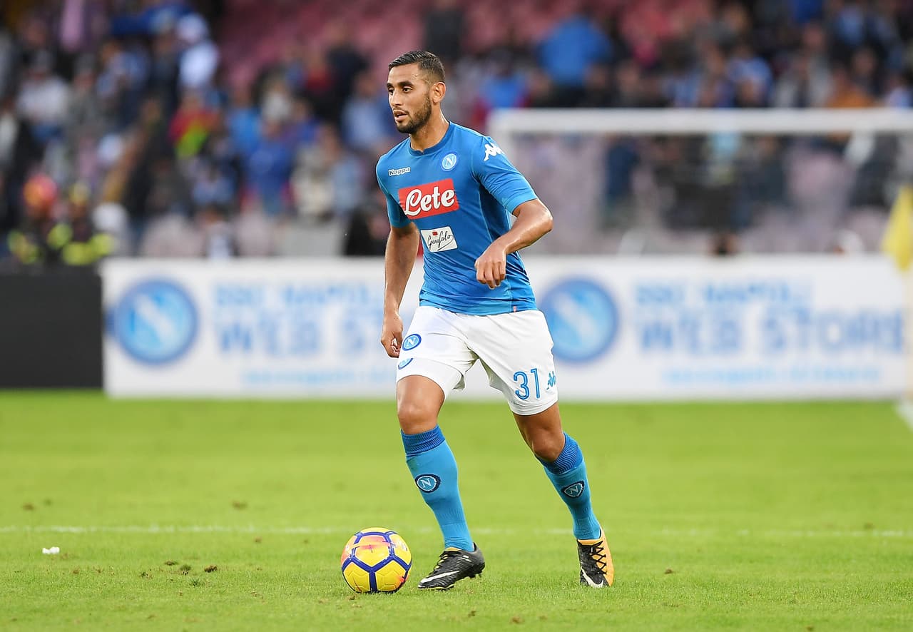 El lateral franco-argelino Faouzi Ghoulam es otro de los objetivos de José Mourinho y el Manchester United está dispuesto a desembolsar 60 millones de euros por su fichaje.