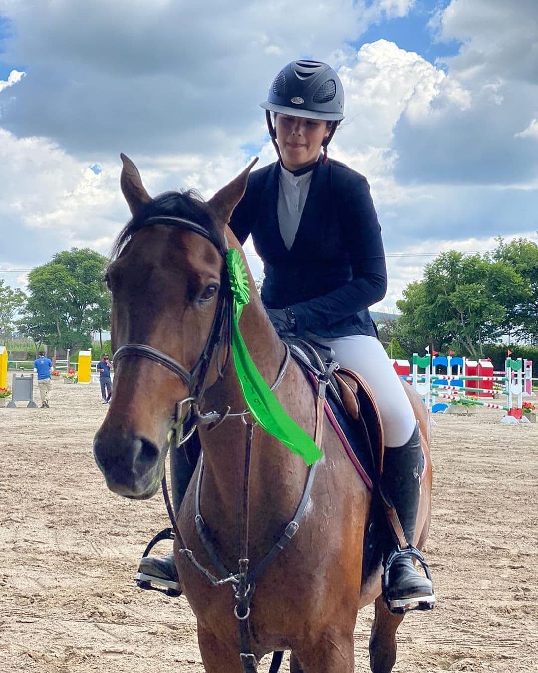 Ella no se dedica al boxeo como 'Canelo', pero ha demostrado a su forma que el talento para el deporte se lleva en la sangre.