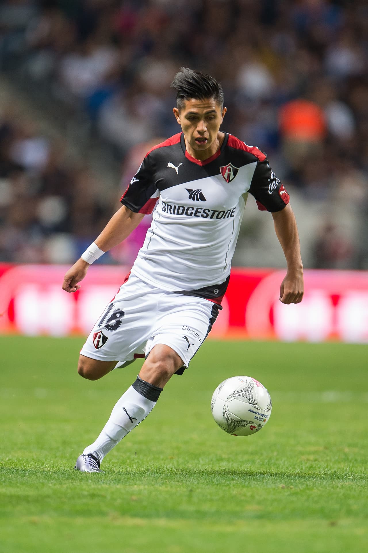 Dieter Villalpando - Atlas.- El mediocampista del equipo rojinegro sumó 10 puntos en la fecha 10. su valor en el UD Fantasy es de $4 millones.