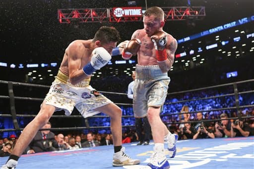 Carl Frampton venció a Leo Santa Cruz por decisión mayoritaria y le arrebató el título pluma AMB.