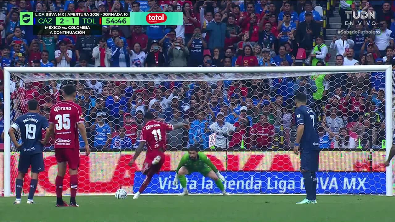 ¡GOL!  anota para Toluca. Alexis Vega