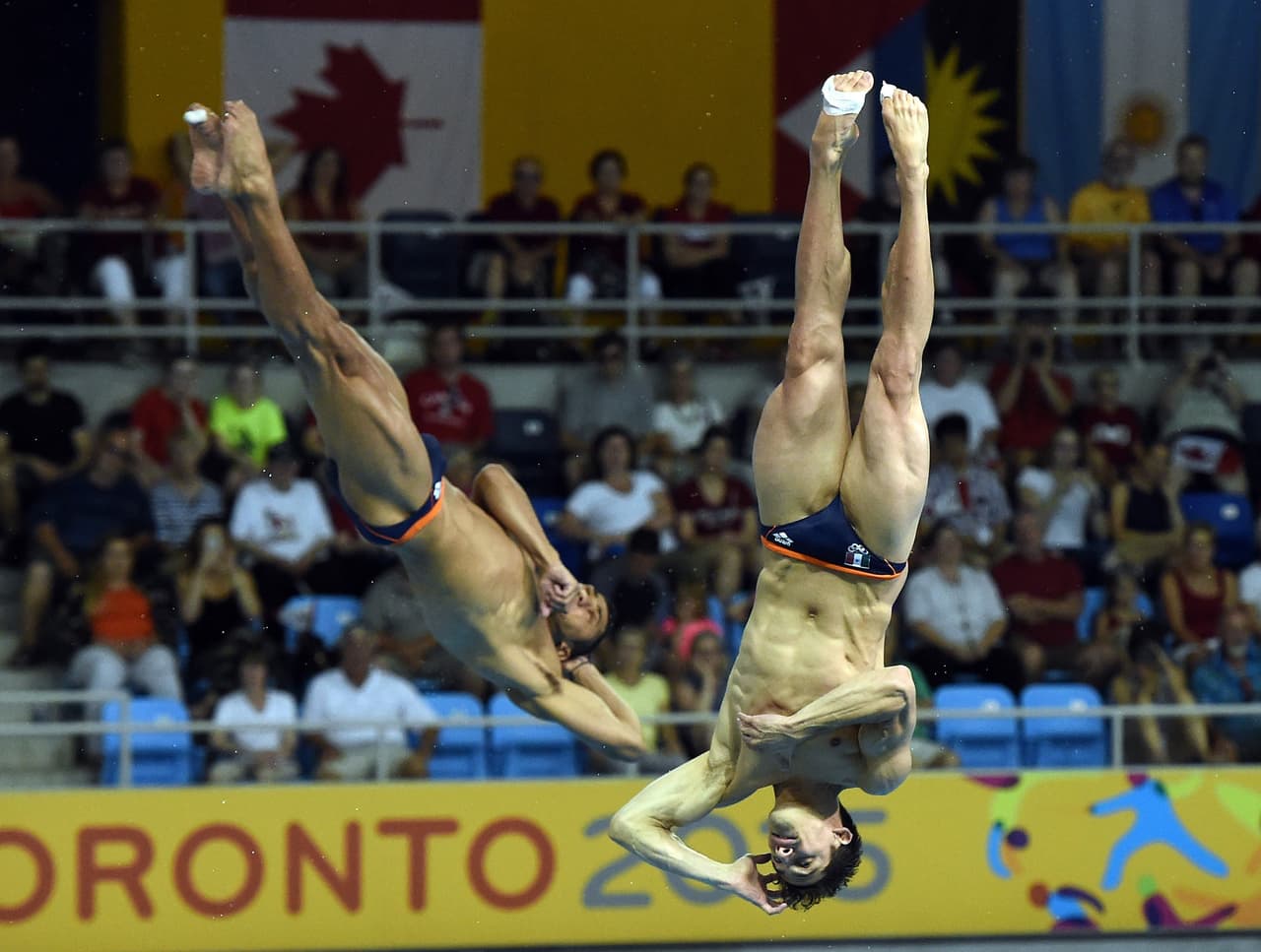 "Son mis mejor panamericanos. El trabajo diario se ve reflejado en estas medallas", dijo Pacheco a periodistas. "La puntuación es una de las mejores que hemos hecho. A seguir trabajando y corregir los errores" de cara al mundial de Kazán.