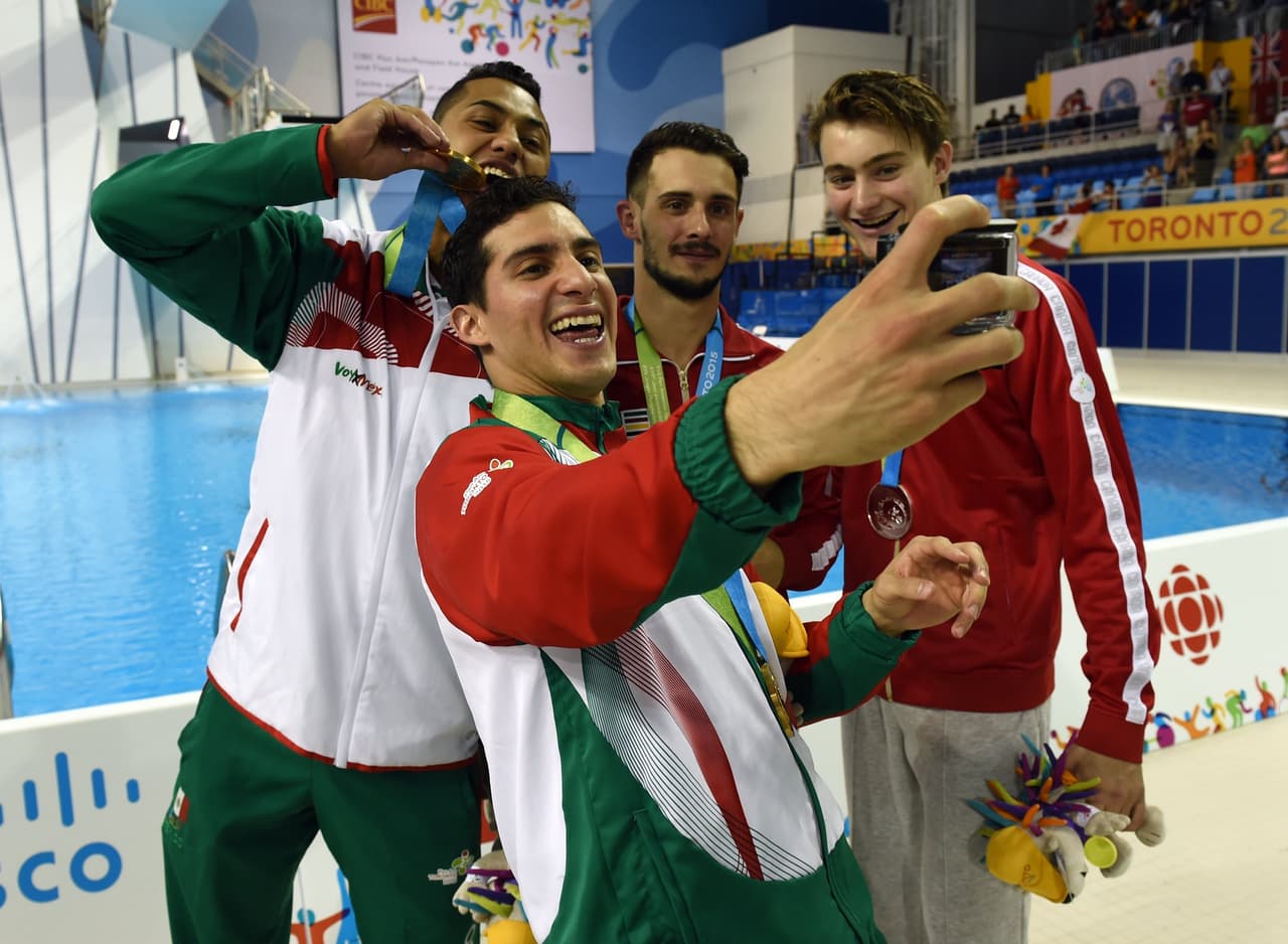 Rommel Pacheco cerró la mejor actuación en unos Juegos Panamericano de su carrera con dos medallas de oro, la segunda este lunes en la final de sincronizado en trampolín de tres metros junto al debutante Jahir Ocampo, que además acentuó la supremacía de México en los clavados en Toronto.