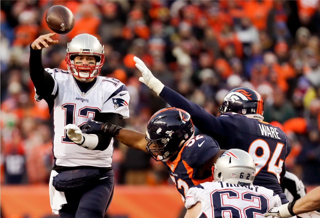 Tom Brady guía a los Patriots a vencer a Denver y amarrar el liderato de su división