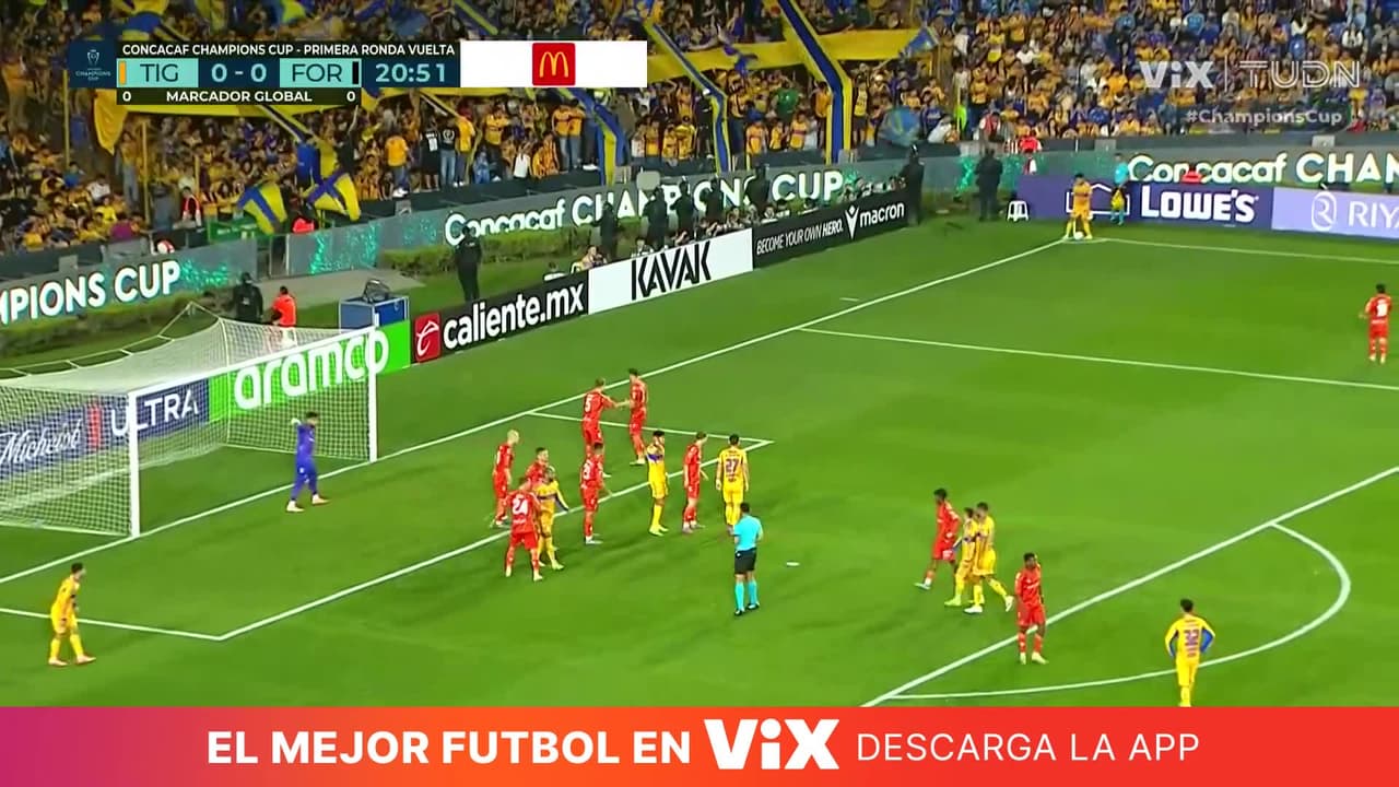 Búfalo Aguirre debuta con gol de cabeza y abre el marcador para Tigres en Champions Cup