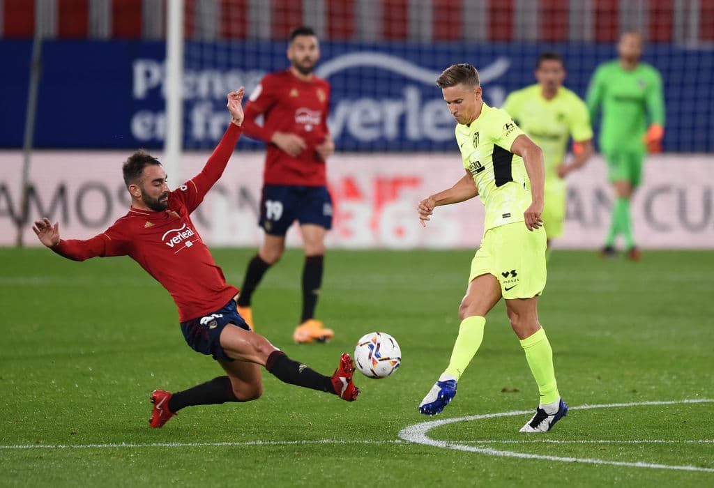 Con goles de Joao Félix y Lucas Torreira, los del ‘Cholo’ sacaron tres unidades de El Sadar. | En la siguiente jornada de La Liga, Osasuna visitará Sevilla y los colchoneros recibirán al sorprendente Cádiz.