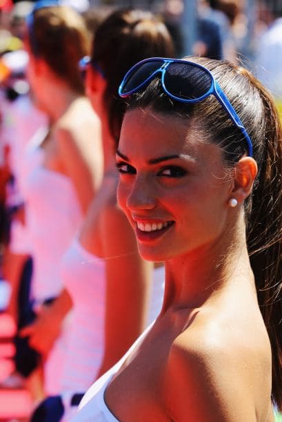 La carrera de autos más importante del mundo, debe tener a las mujeres más hermosas de todo el planeta. Te presentamos este collage de diosas de la F1.
