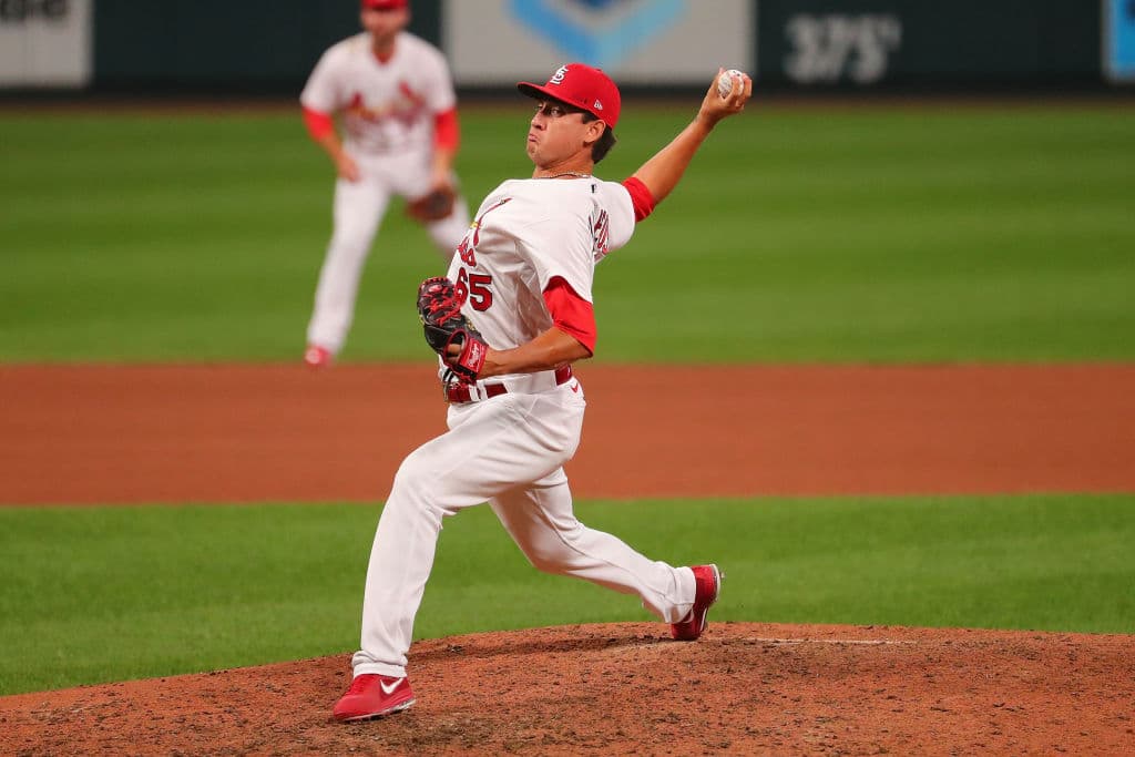 Giovanny Gallegos gana su segundo juego de la temporada con Cardinals