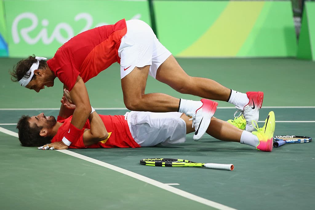 Rafa Nadal y Marc López disputarán la final de dobles masculinosen tenis tras vencer a Canadá tras dos tie-breaks: 7-6, 7-6.