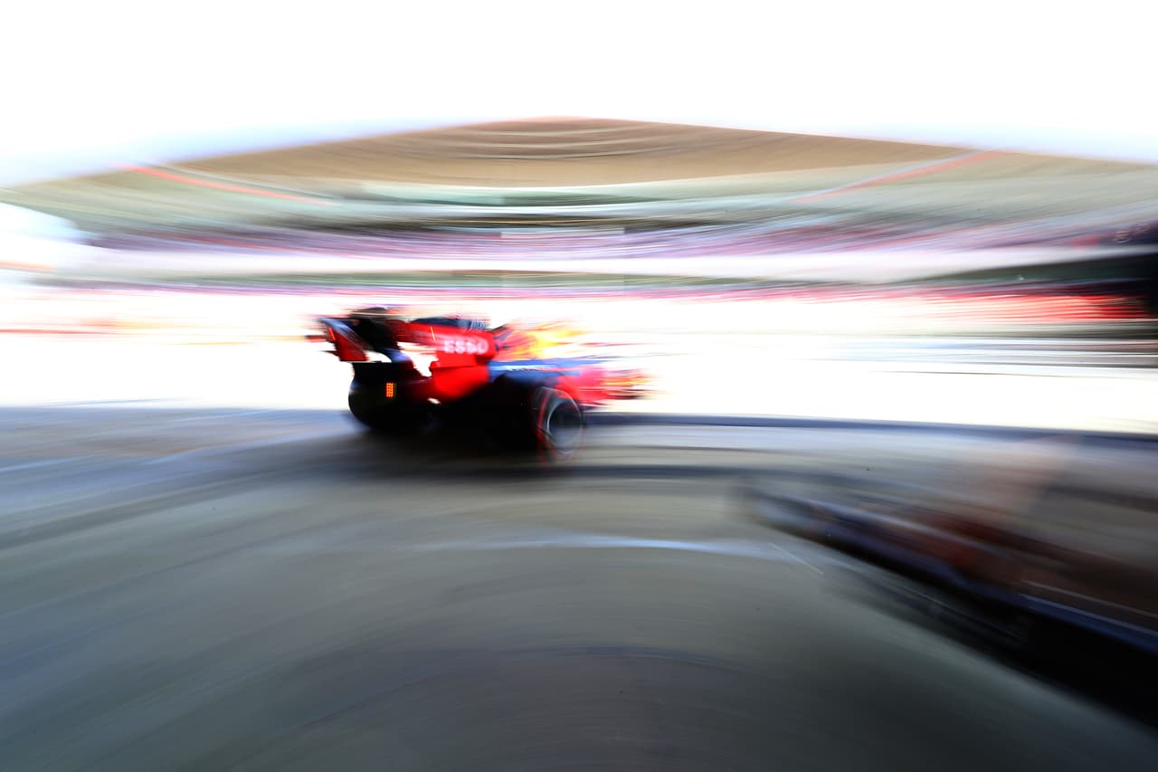 El primer lugar en la grilla de partida para este domingo, en Montmeló, quedó en manos de Valtteri Bottas quien como en las prácticas impuso su velocidad. El Top 3 lo completaron Lewins Hamilton y Sebastian Vettel, mientras que el mexicano Sergio 'Checo' Pérez partirá en la casilla 15.