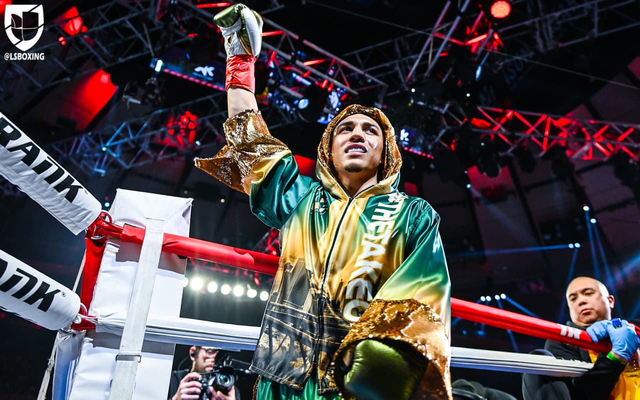 El estadounidense de ascendencia hondureña despachó a su rival en cinco rounds. La gran pregunta es si está listo para dar un paso de calidad enorme ante Vasiliy Lomachenko.