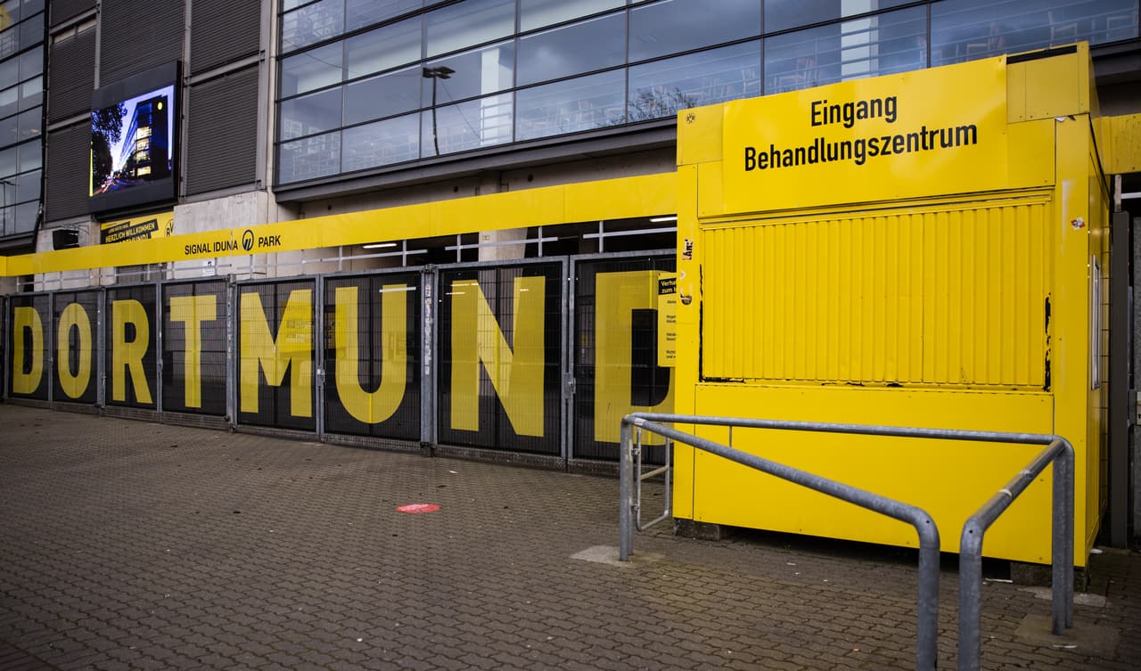 El Borussia Dortmund, anunció el pasado viernes que proporcionará la tribuna norte del estadio de fútbol más grande de Alemania para pruebas de coronavirus y atención de pacientes de COVID-19.