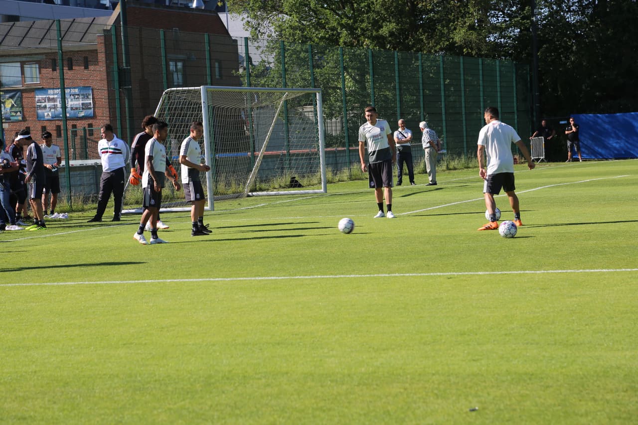 México se impuso en su amistoso de despedida en el estadio Azteca frente a su gente 1-0 contra Escocia.