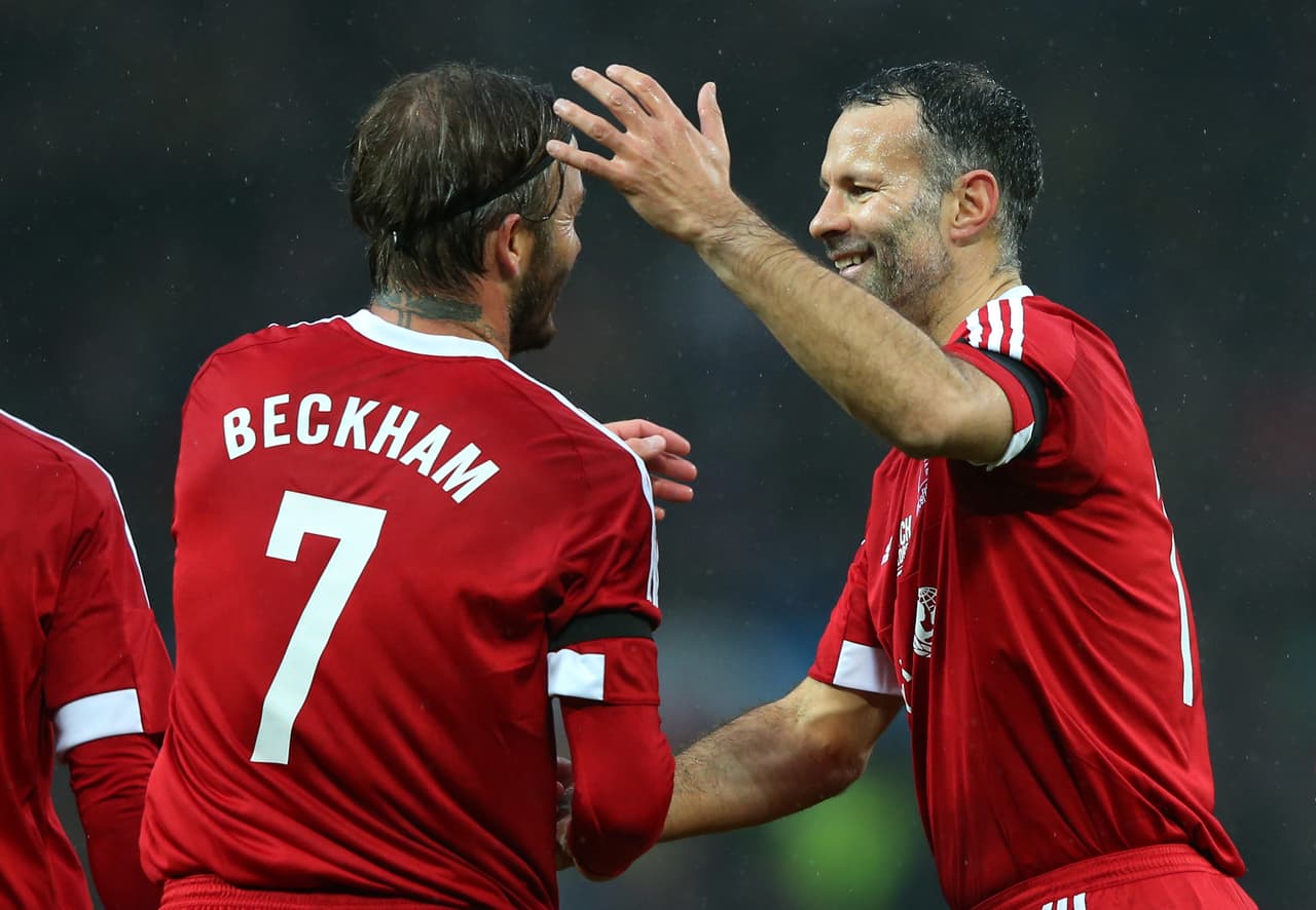 Los jugadores demostraron que, pese a la edad avanzada y sus físicos, guardan muchos quilates en sus botas.