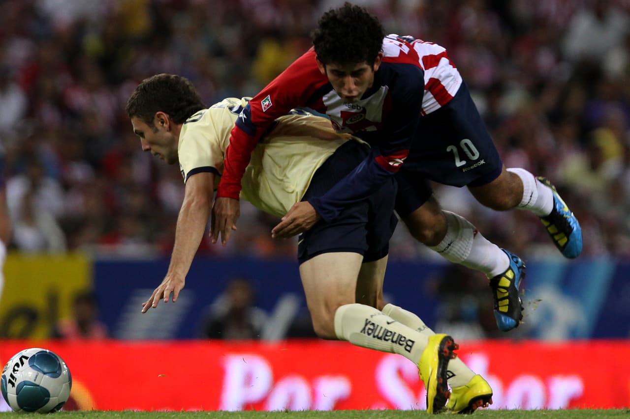 El mexicano Miguel Layún es la muestra de cómo superar el matoneo de los hinchas en redes sociales, luego que se creara la etiqueta en su contra 'Todo es culpa de Layún'.