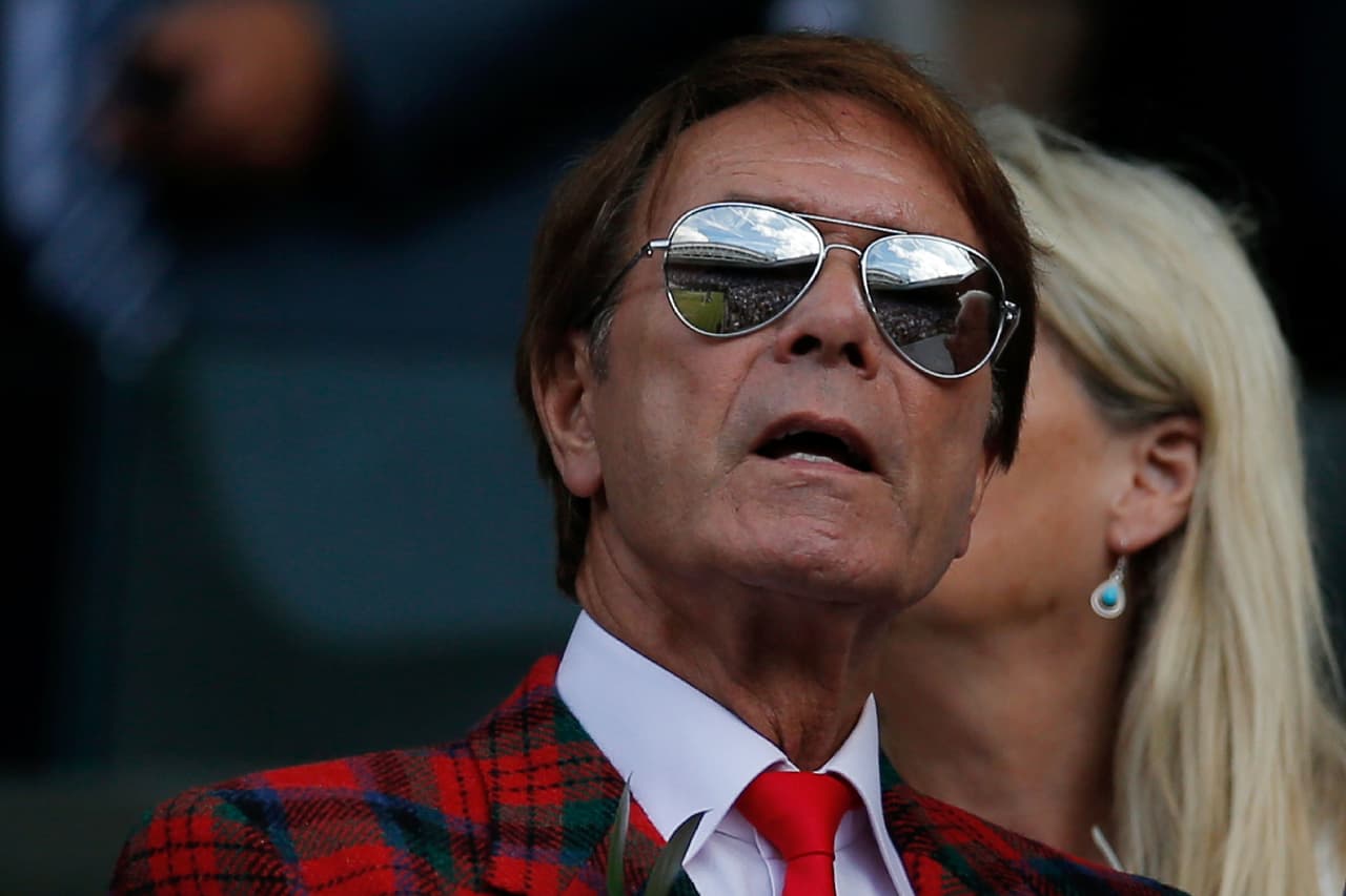 Cliff Richard, músico británico, también acudió a ver la final.