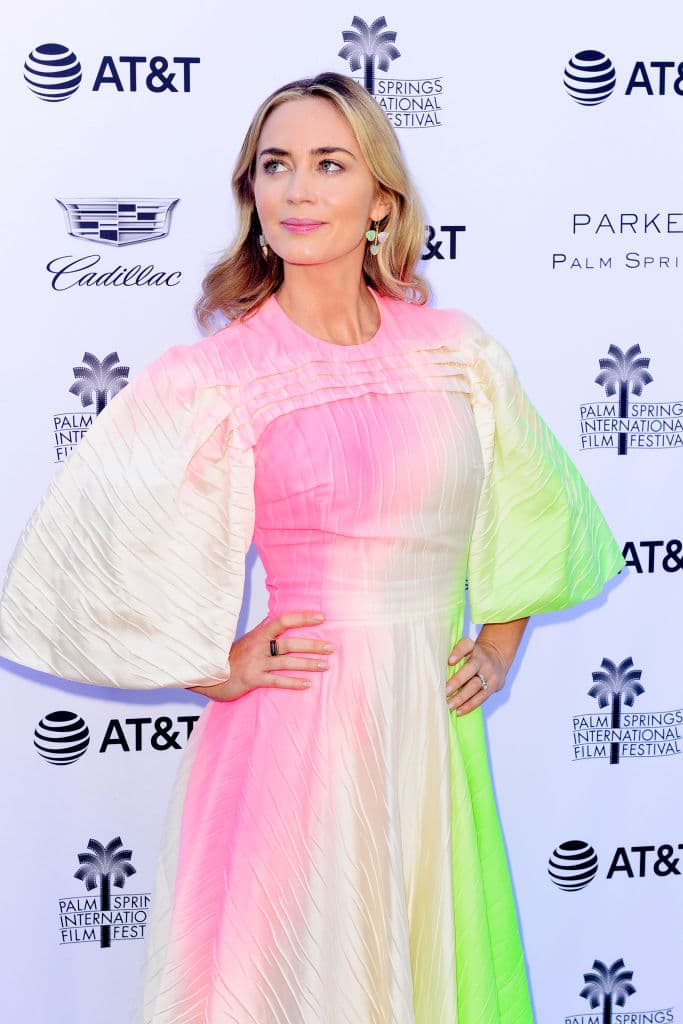 La pareja tiene dos bellas hijas, Hazel y Violet Krasinski.
<br>