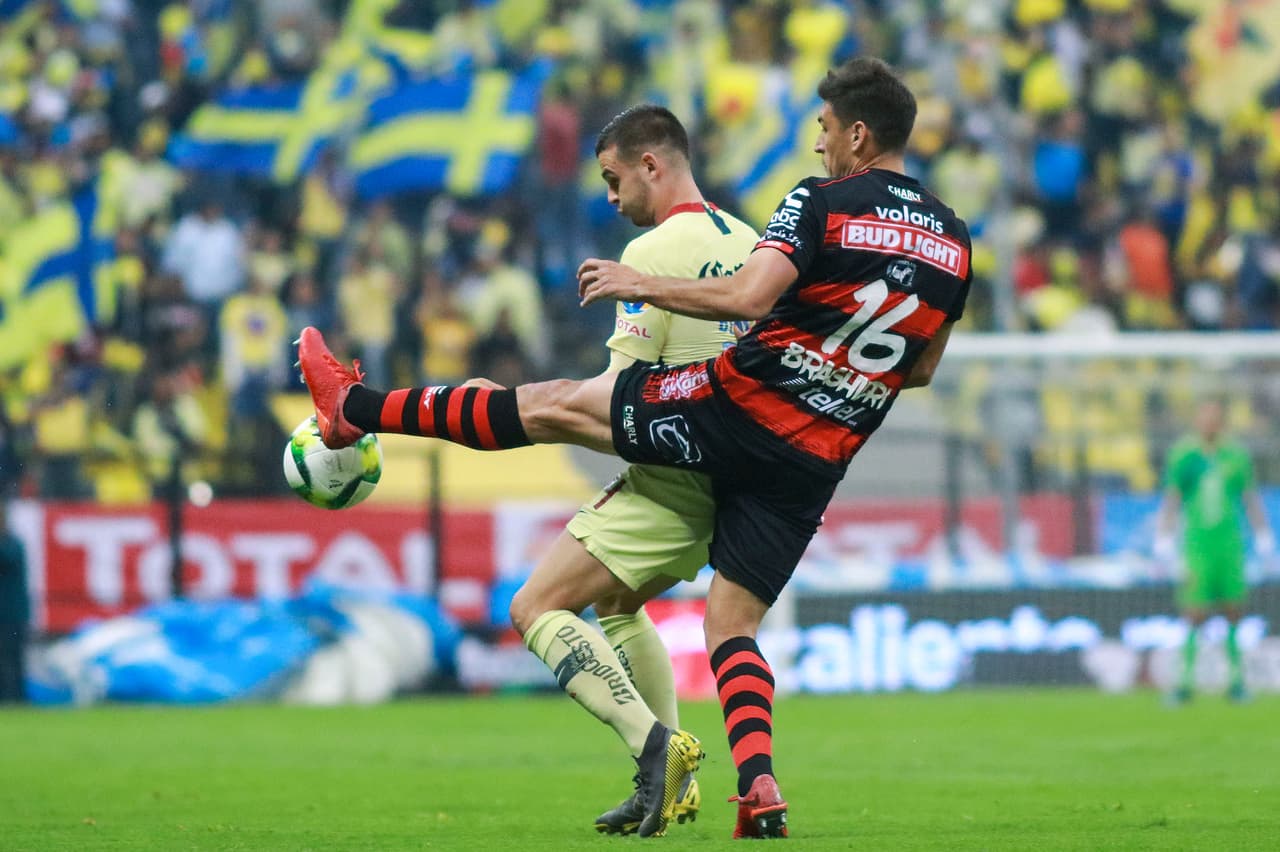 Para la segunda mitad las Águilas intentaron ampliar su ventaja que, dadas las circunstancias, ya era cómoda pero nunca renunciaron a buscar la portería rival.