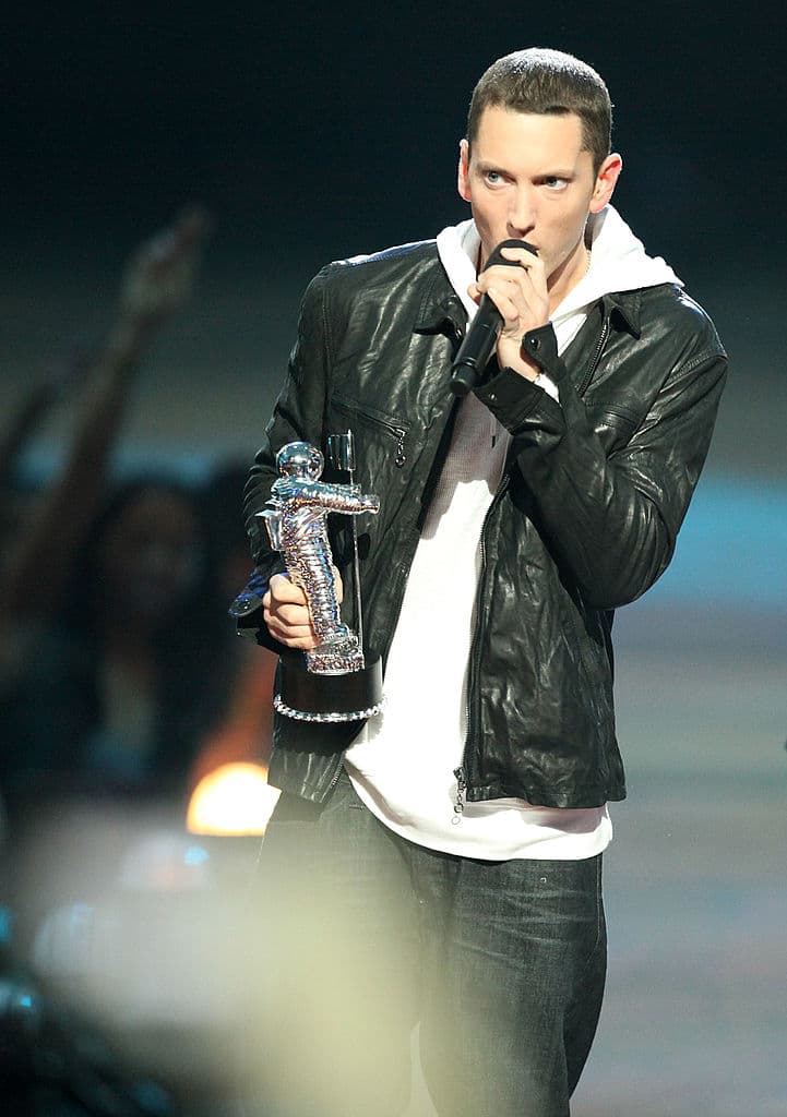 El rapero ha sido señalado en el pasado por apoyar la violencia contra las mujeres, ya que en uno de sus videos se ve ‘matando’ a su novia.