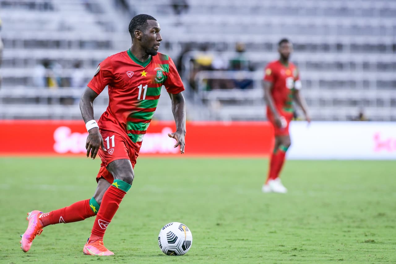 Los Regga Boyz no tuvieron problemas para vencer a su rival con goles de Shamar Nicholson y Bobby Reid.