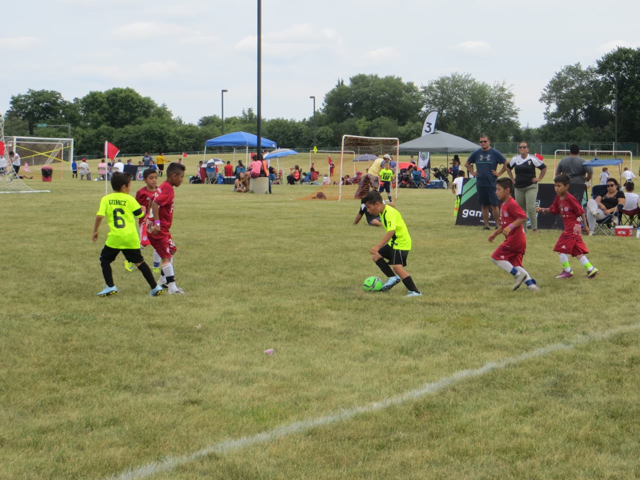 Una verdadera fiesta de goles y diversión marcó el inicio de Copa Univision 2015. Mira la galería de fotos de este gran evento deportivo.