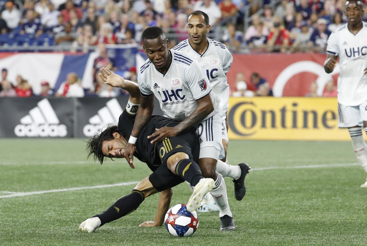 El mexicano no pudo anotar en este partido