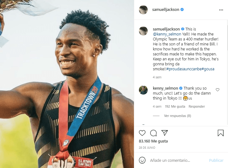 Estuvo muy al tanto de los JO de Londres 2012, pues en Twitter estuvo muy activo y siguiendo al Team USA en natación, gimnasia, bádminton y levantamiento de pesas. Siempre está al tanto de los atletas de su nación.