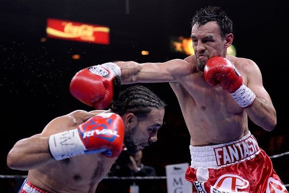 Keith Thurman fue ampliamente superior y se impuso por decisión unánime para defender su título welter interino de la Asociación Mundial de Boxeo (AMB), ante un rival que hizo honor a su apellido, Robert Guerrero.