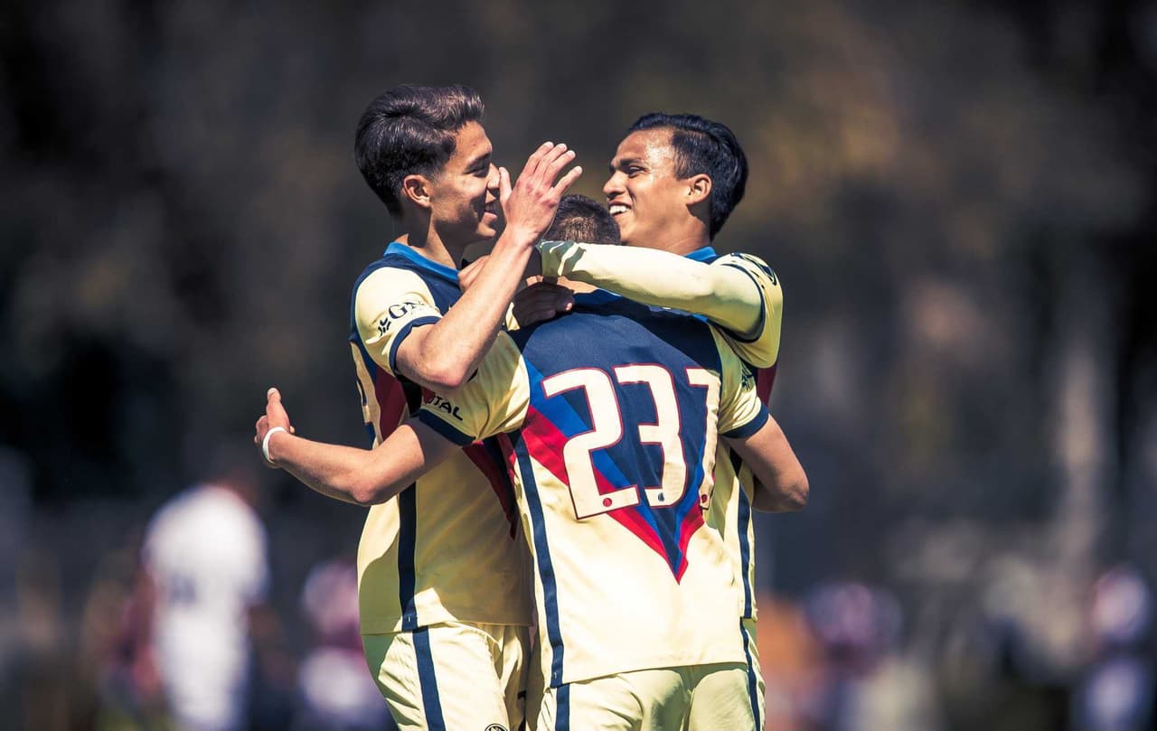 Benedetti y Sánchez juegan con la Sub20 de América tras COVID