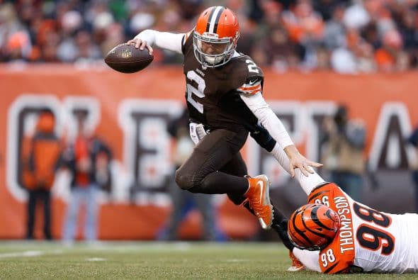 La defensiva de los Bengals le dio la bienvenida al QB de los Browns, Johnny Manziel, con una blanqueada de 30-0.