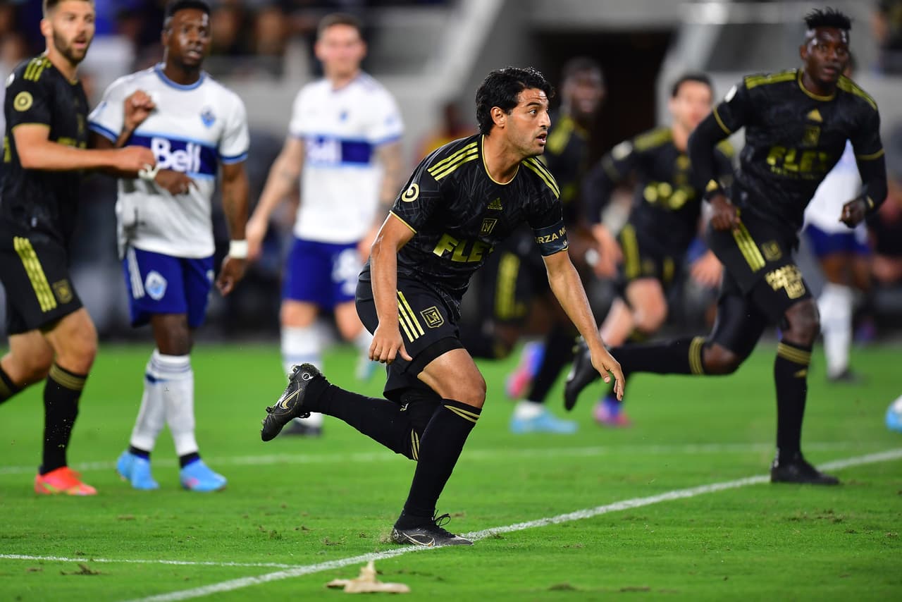 El mexicano marcó un gol y tuvo una participación clave en el triunfo sobre el club canadiense.
<br>