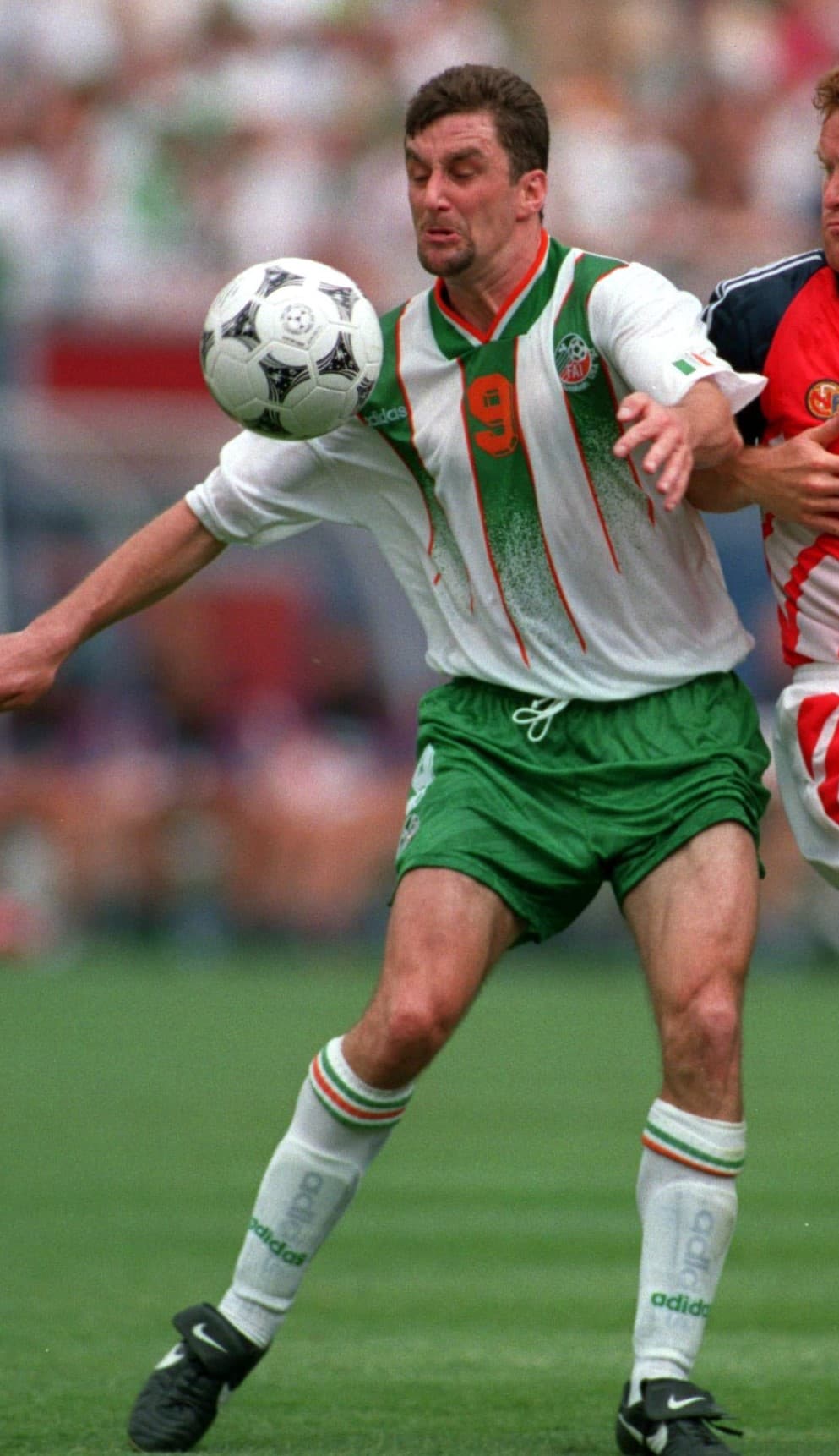 <b>14. John Aldridge (Irlanda 1-2 México en Estados Unidos 1994) - </b>34 años, 9 meses y 6 días.