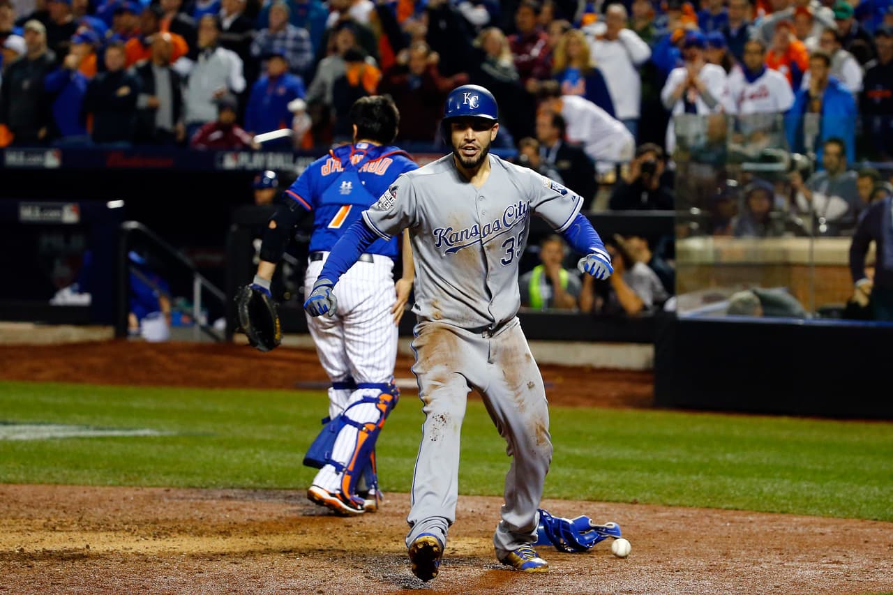 Pero en el noveno inning los Royals vinieron de atrás y empataron el juego a dos.