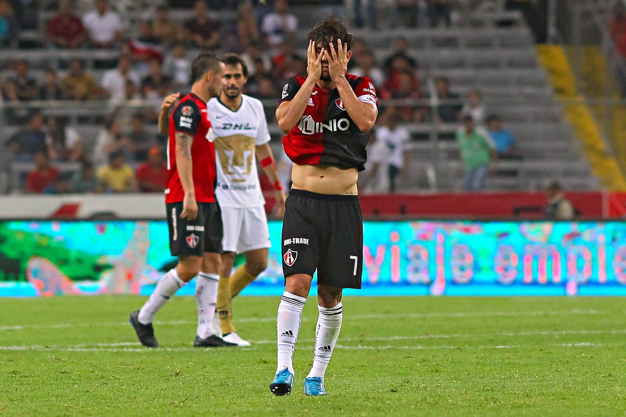 Otro partido frustrante para los de Espinoza y ya se empezaban a notar más los rasgos de la desesperación por no tener una química de juego.