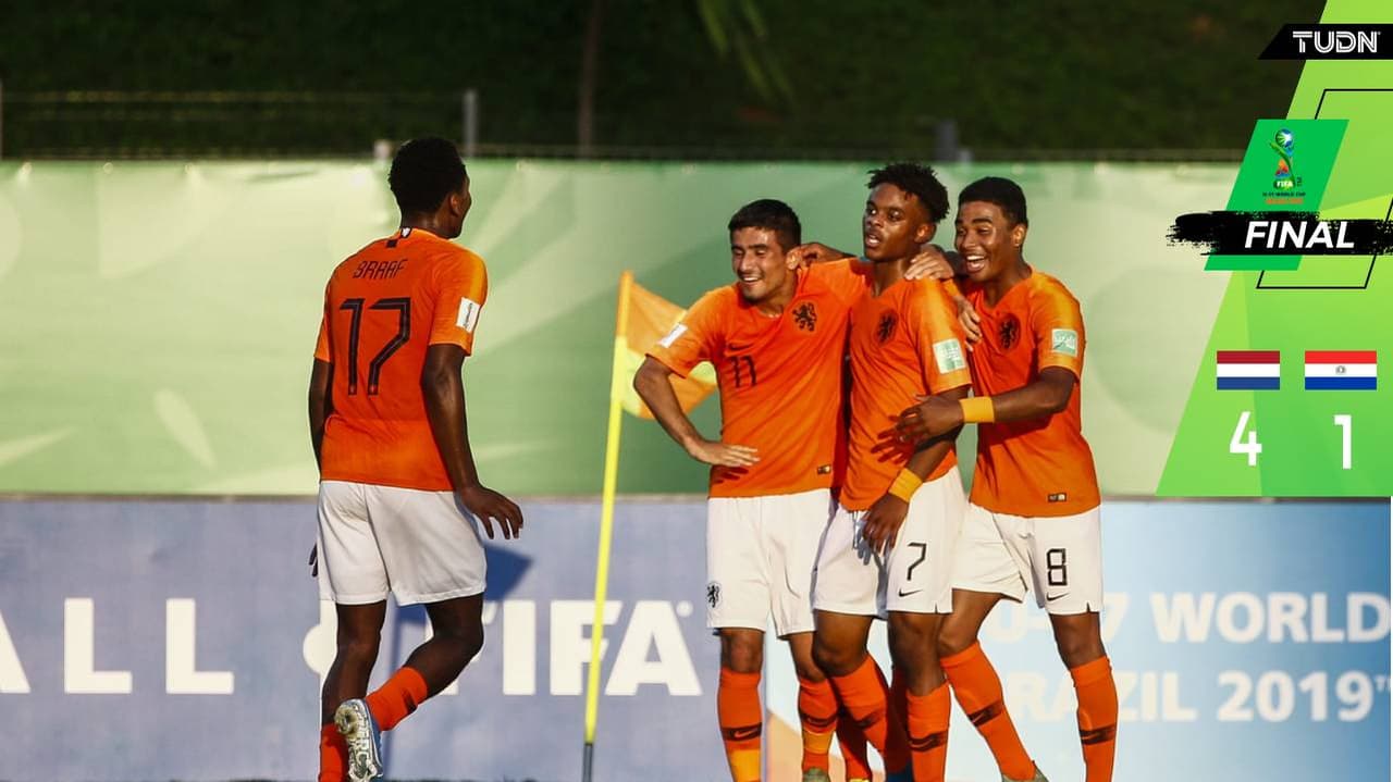 Holanda echó a Paraguay y es el primer semifinalista