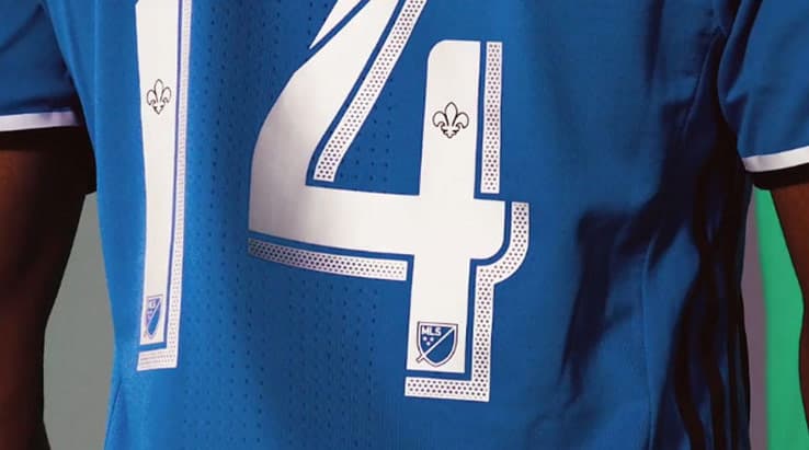 Los números serán en color plata, conmemorando uno de los colores originales del club. Terminan su primer cuarto de siglo honrando su historia, pero en 2019 estrenaran nuevos diseños.