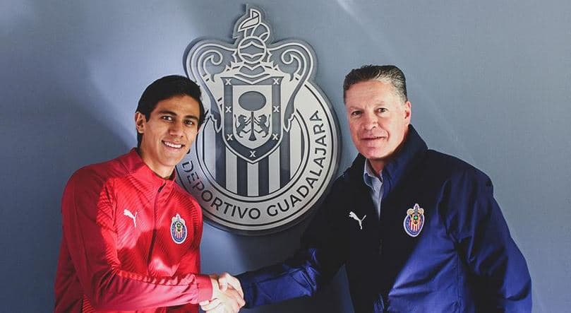 ¿Europa? Sí, hasta que sea campeón con Chivas