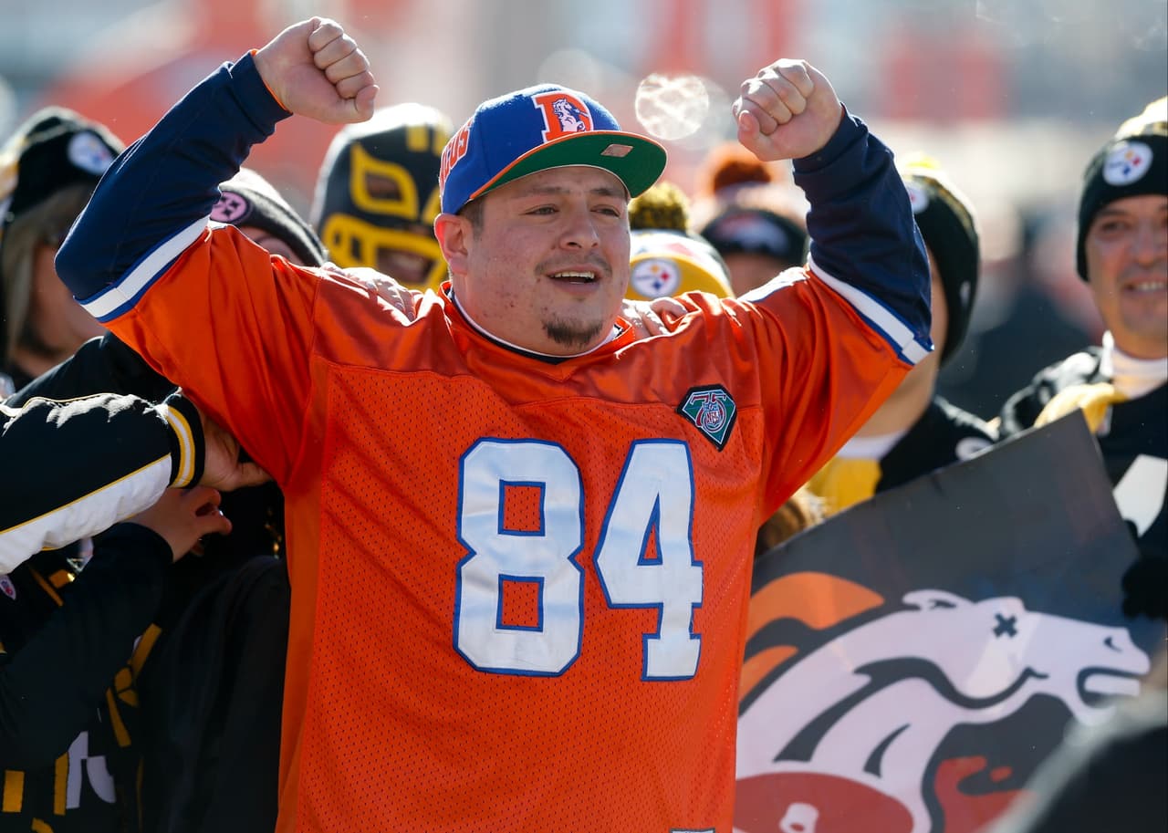 La locura incendió a todos los fans de la NFL durante la Ronda Divisional. Checa las mejores tomas.