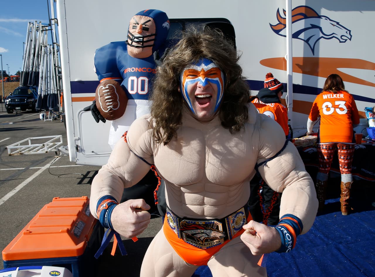 La locura incendió a todos los fans de la NFL durante la Ronda Divisional. Checa las mejores tomas.