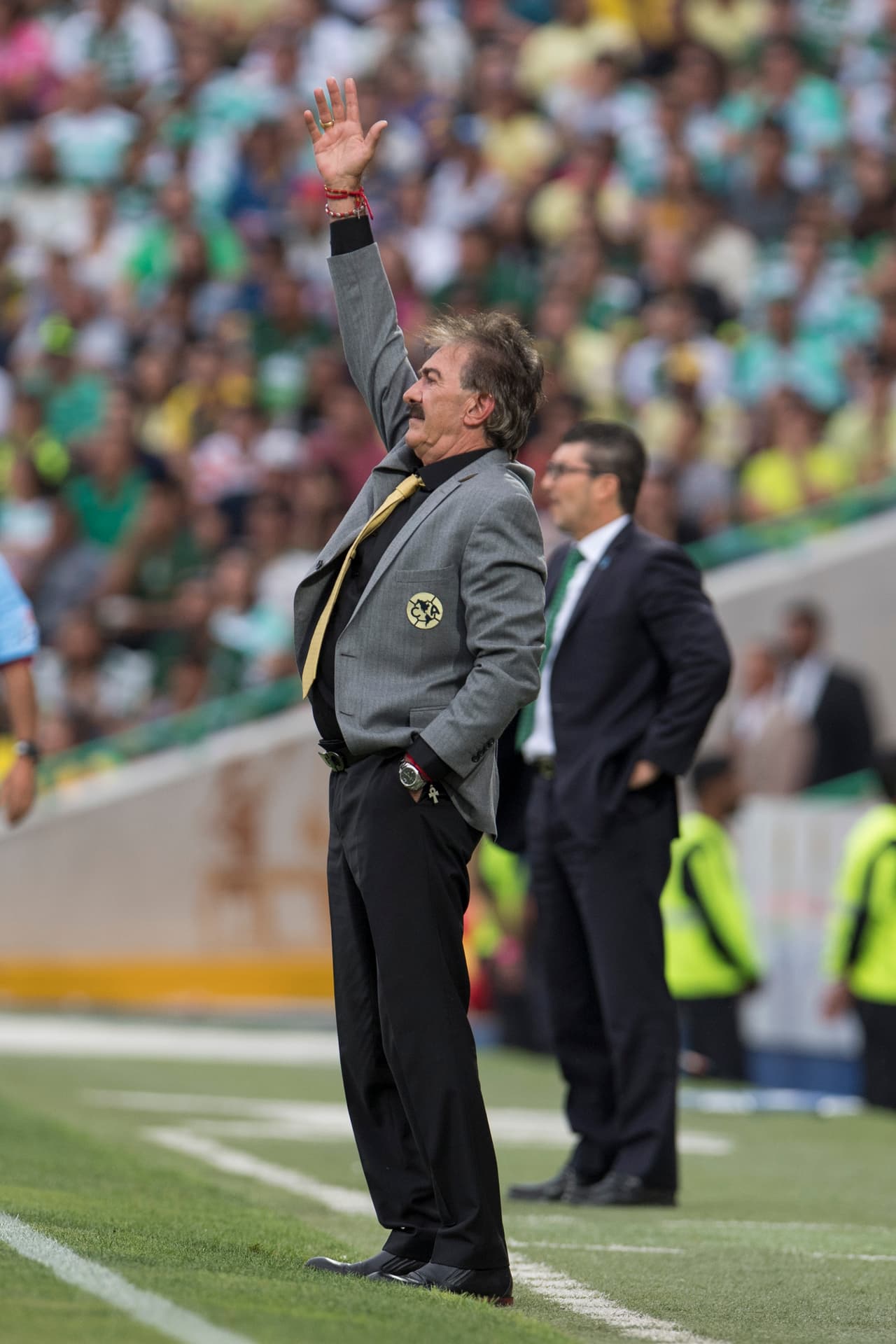 Ricardo Antonio La Volpe ha sido muy criticado. Si bien los resultados se están dando, el estilo de juego de las Águilas no termina de gustar.