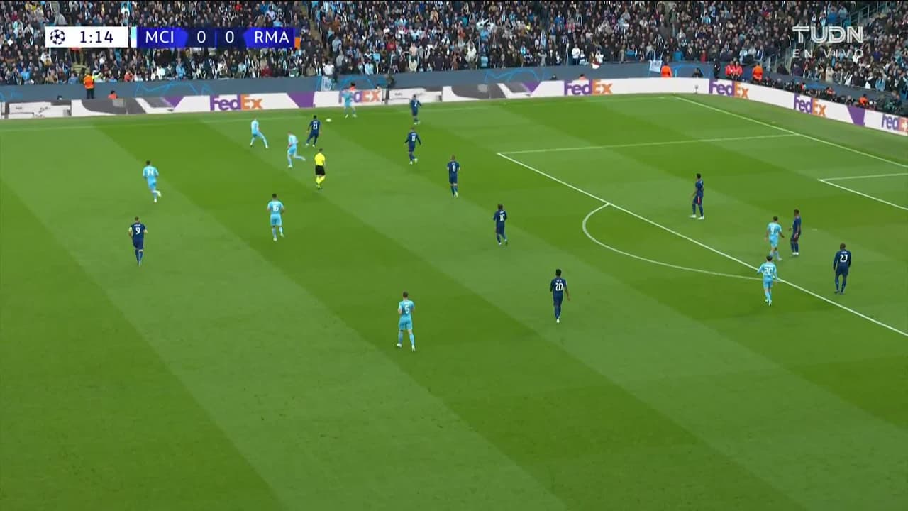 ¡GOL!  anota para Manchester City. Kevin De Bruyne