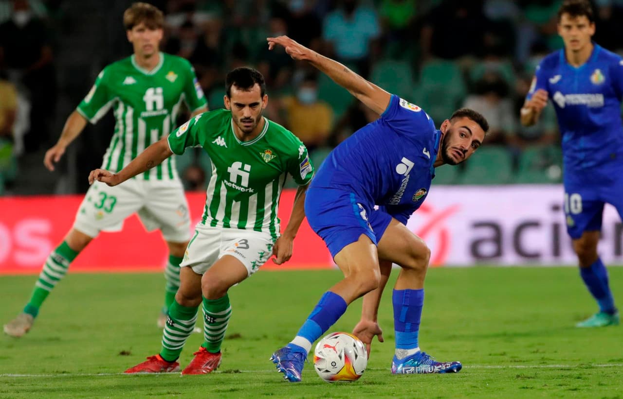 Real Betis, con doblete de Willian José (14', 55'), seimpone ante el Getafe 2-0 durante la Jornada 7 en La Liga. José Juan Macías fue titular y jugó 45 minutos, mientras que Andrés Guardado ingresó como cambio; los béticos pelean por puestos europeos.
