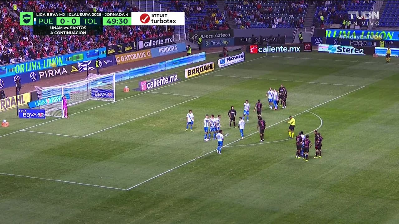 ¡TIRO ATAJADO! disparo por Santiago Simón.